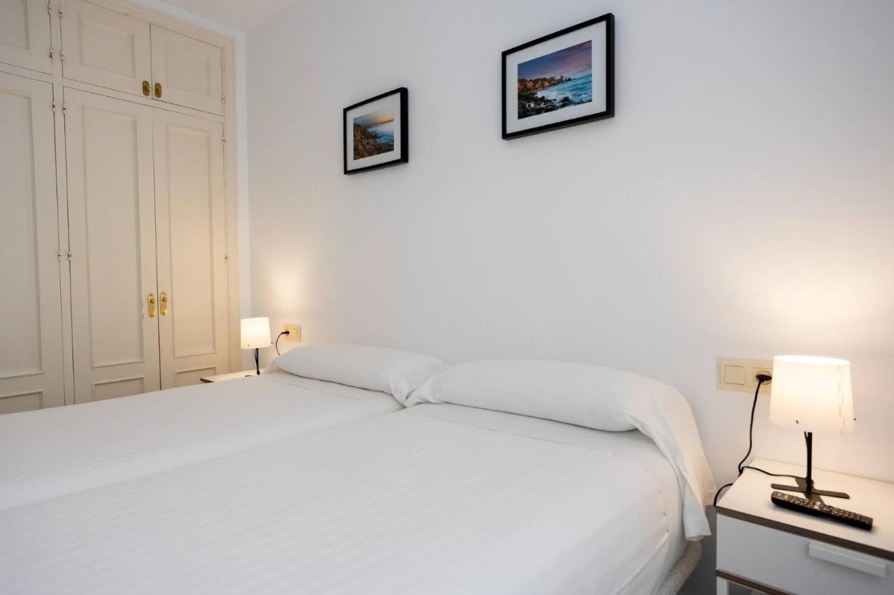 Apartamentos Los Cantaros 엘푸에르토데산타마리아 외부 사진