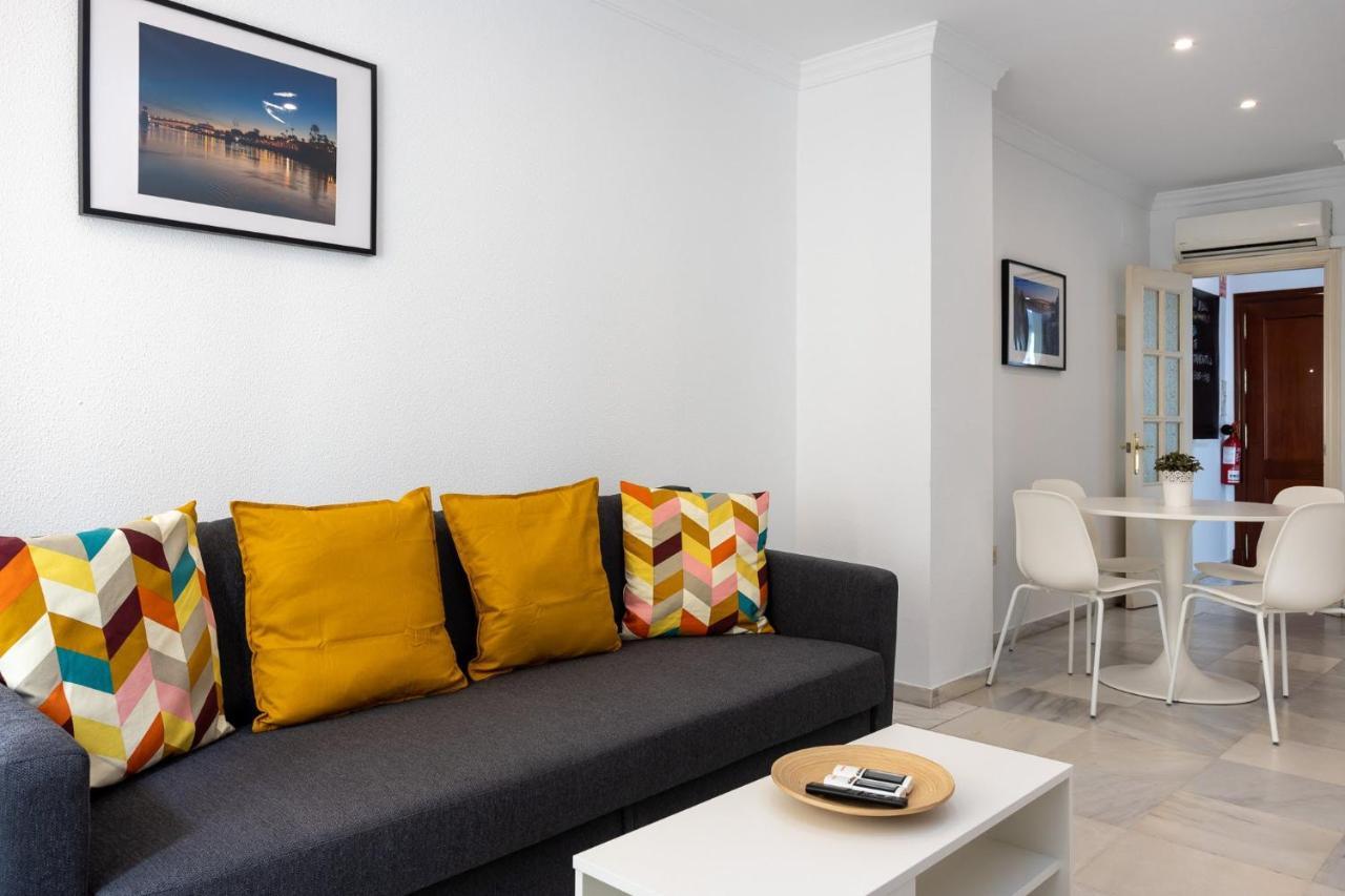 Apartamentos Los Cantaros 엘푸에르토데산타마리아 외부 사진