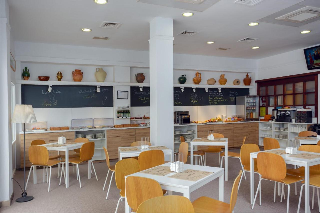 Apartamentos Los Cantaros 엘푸에르토데산타마리아 외부 사진