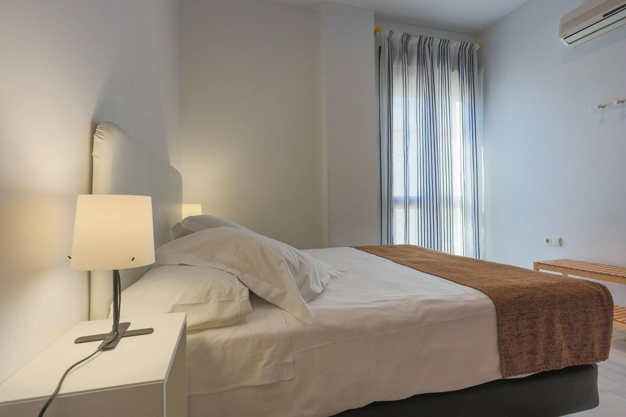 Apartamentos Los Cantaros 엘푸에르토데산타마리아 외부 사진
