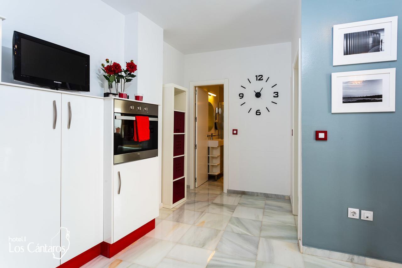 Apartamentos Los Cantaros 엘푸에르토데산타마리아 외부 사진