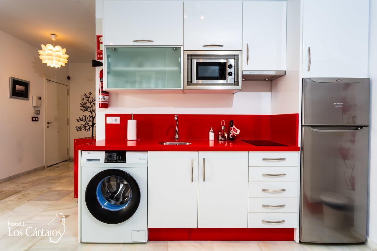 Apartamentos Los Cantaros 엘푸에르토데산타마리아 외부 사진