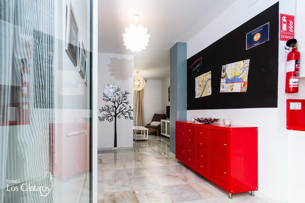 Apartamentos Los Cantaros 엘푸에르토데산타마리아 외부 사진