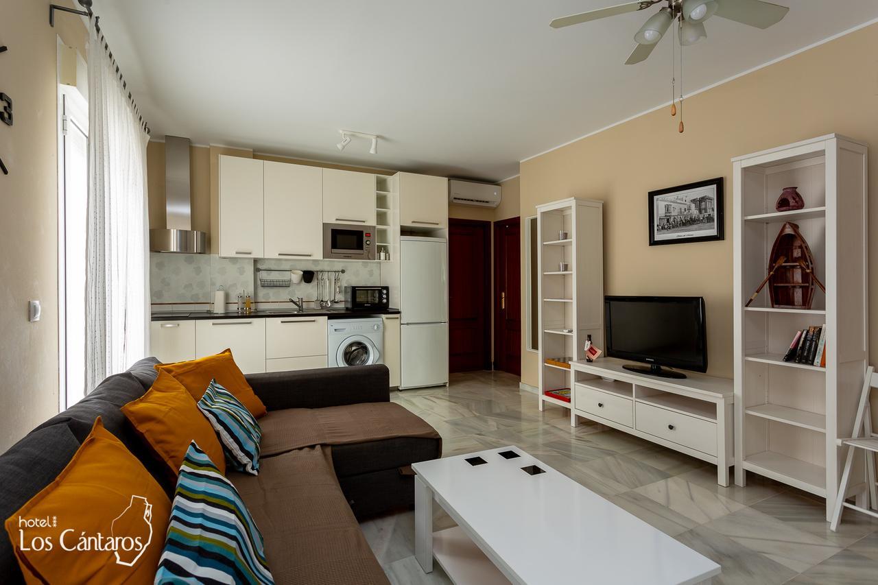 Apartamentos Los Cantaros 엘푸에르토데산타마리아 외부 사진