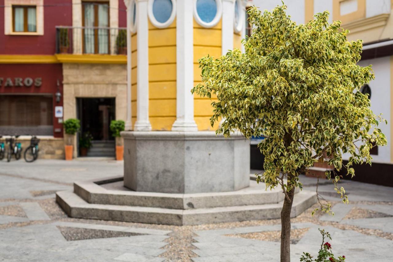 Apartamentos Los Cantaros 엘푸에르토데산타마리아 외부 사진
